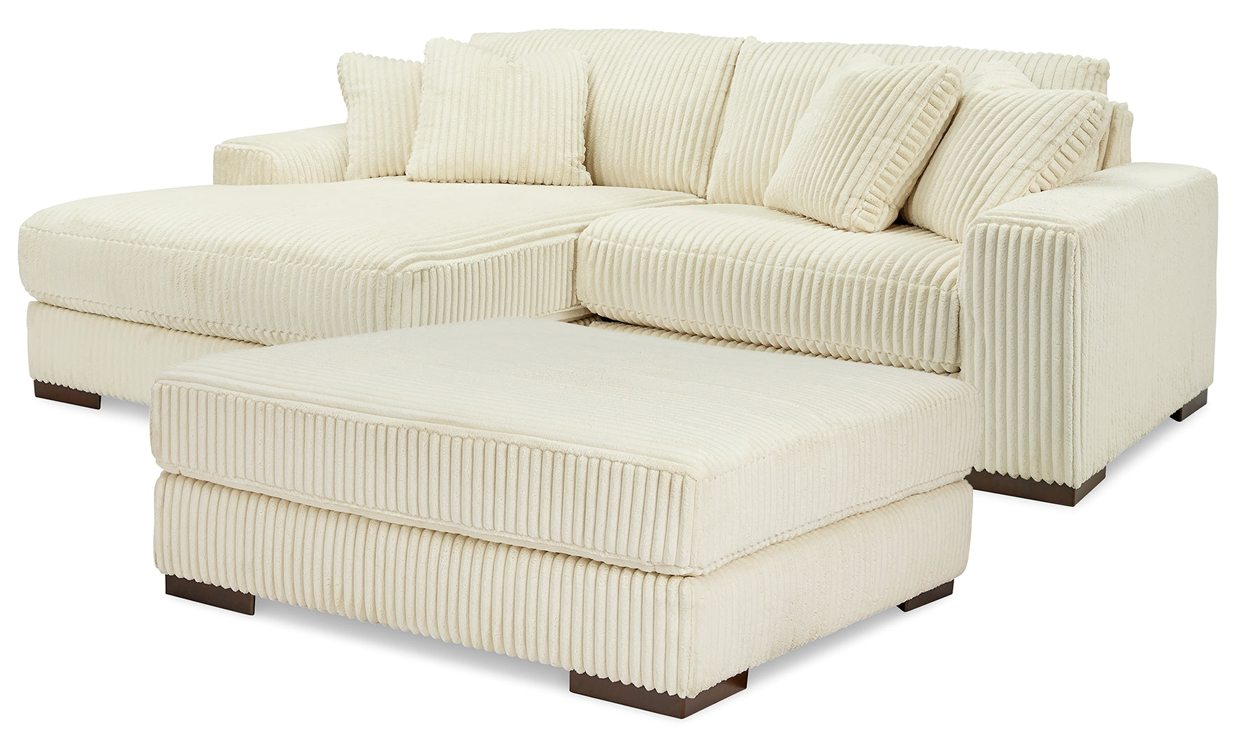 Lindyn 2-Piece Sectional with Ottoman