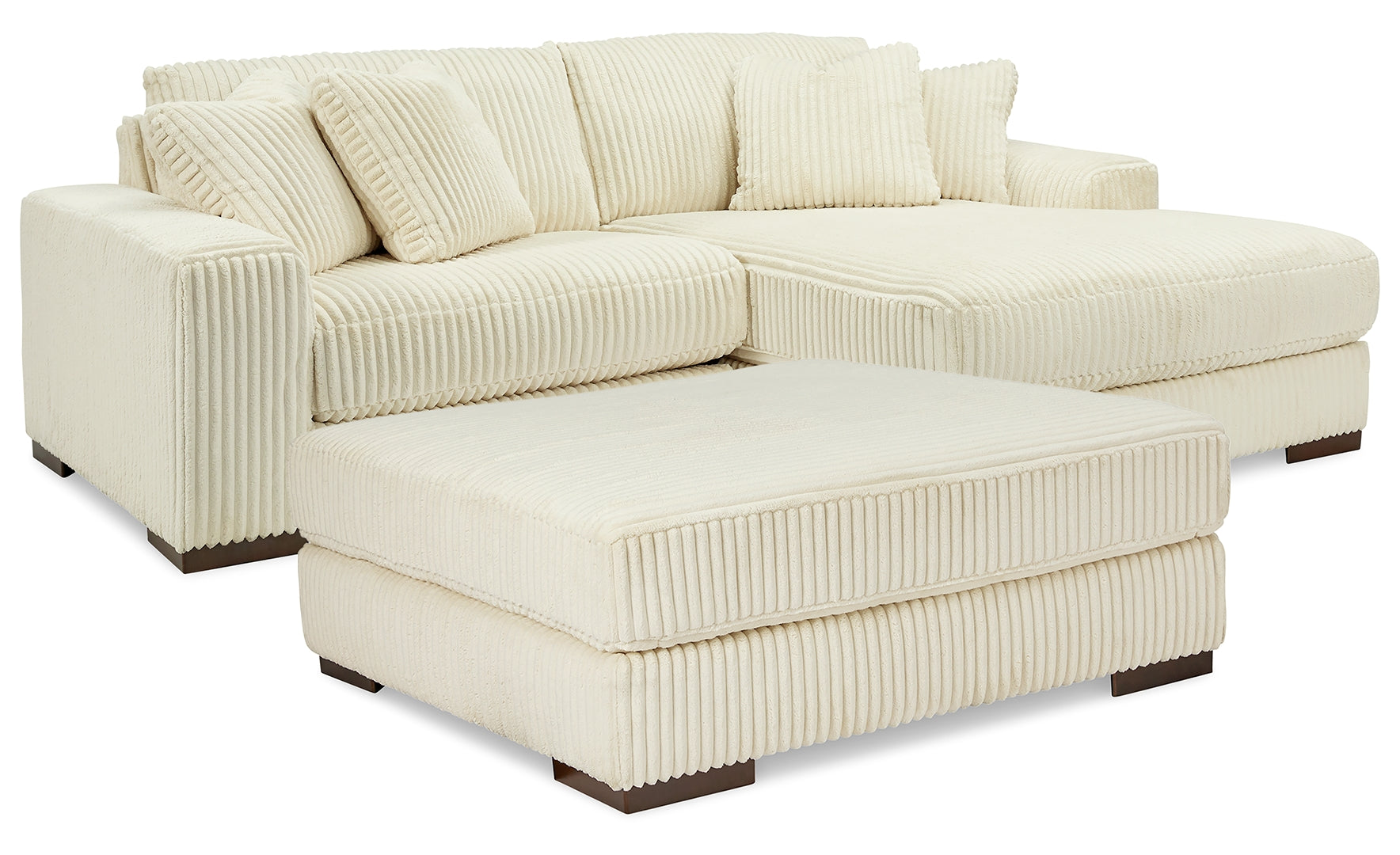 Lindyn 2-Piece Sectional with Ottoman