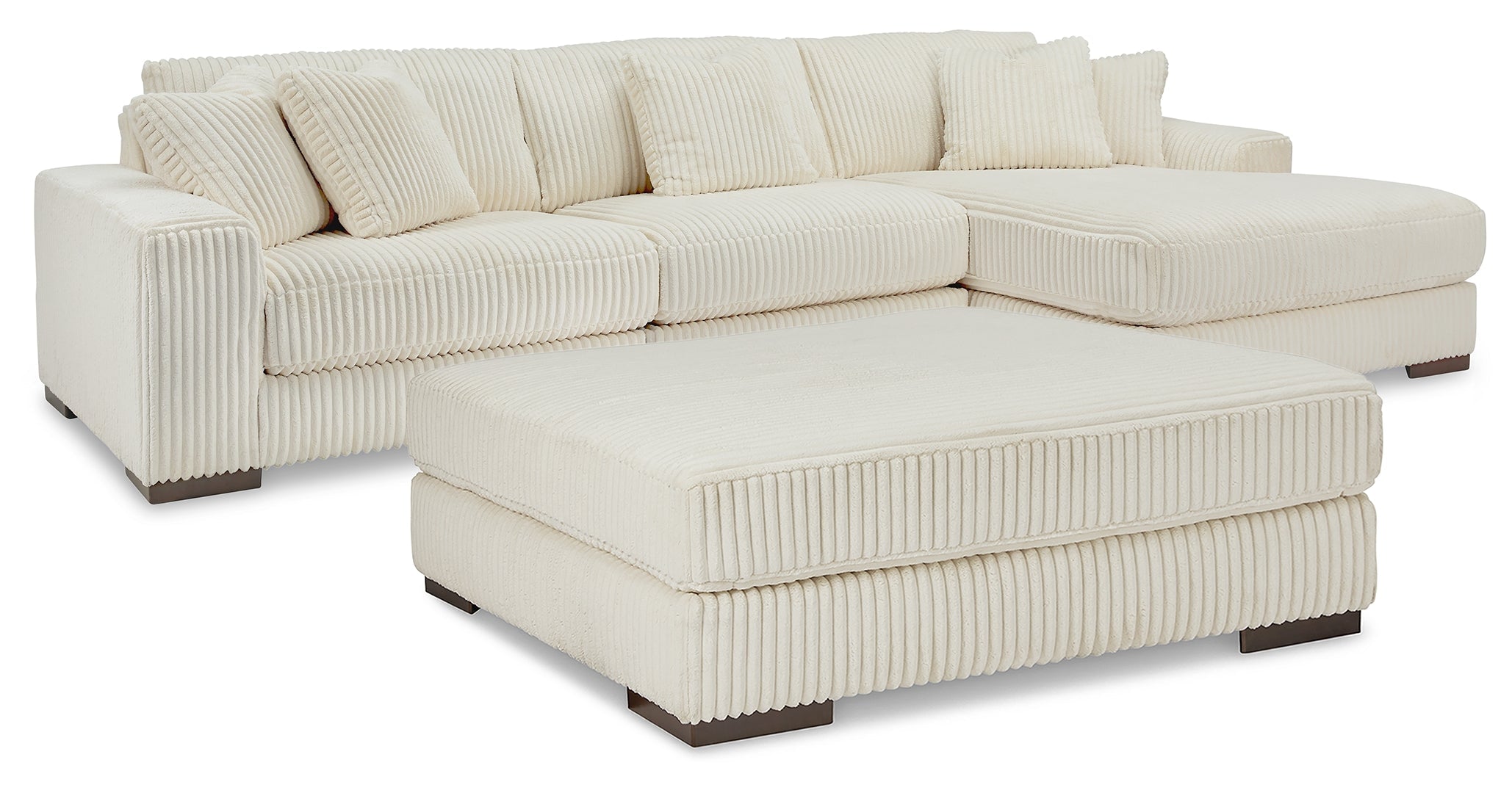 Lindyn 2-Piece Sectional with Ottoman