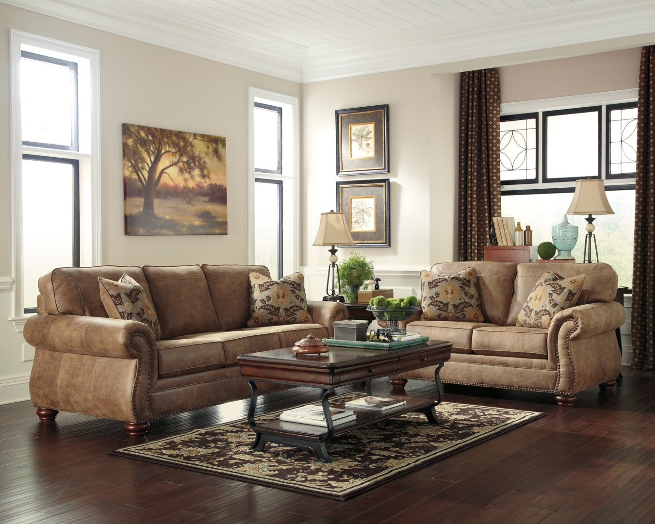 Larkinhurst Sofa, Loveseat and Recliner