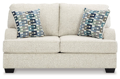 Valerano Loveseat