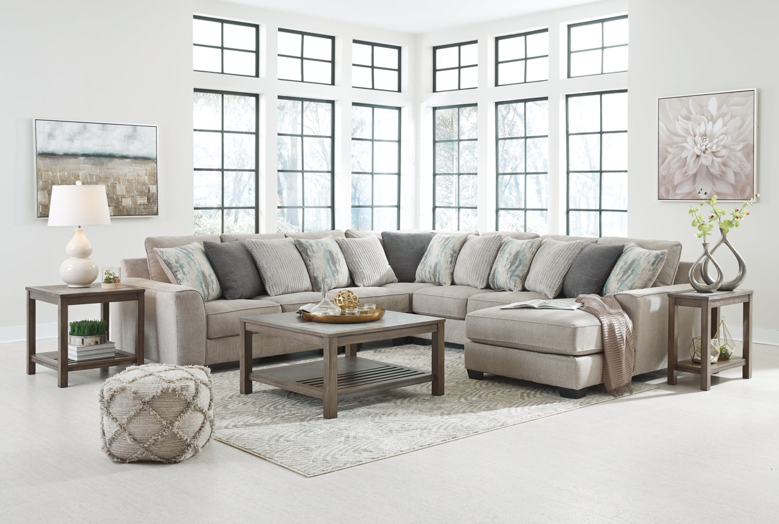 Ardsley 4-Piece Sectional with Chaise