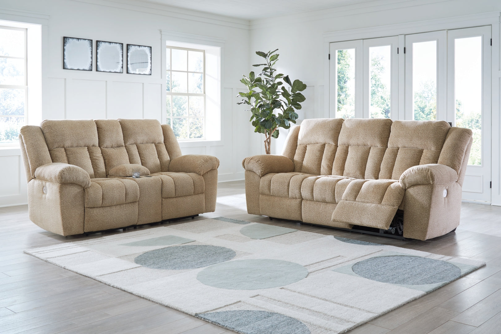 Tip-Off Sofa, Loveseat and Recliner