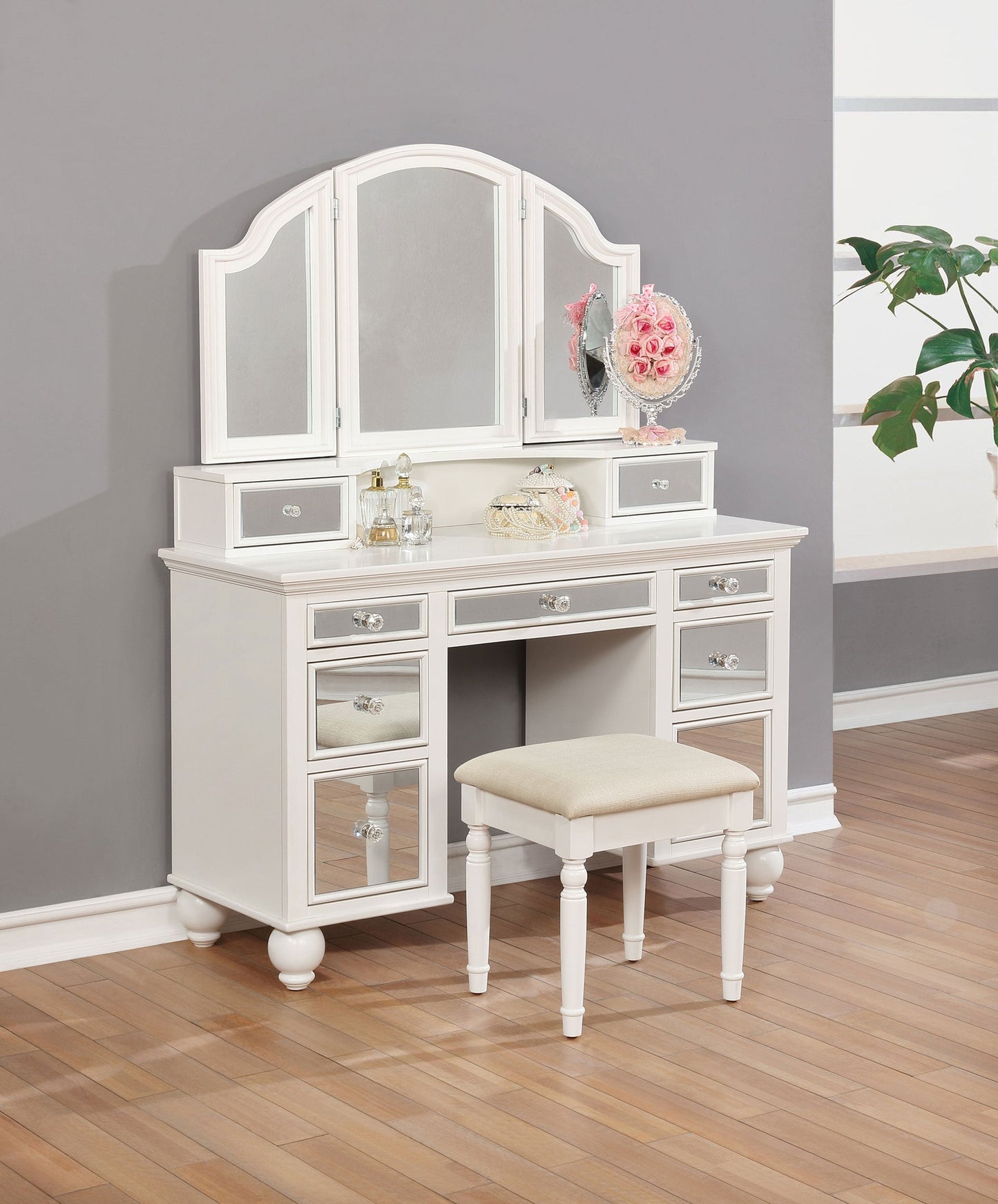 Reinhart Reinhart 2-piece Vanity Set White and Beige