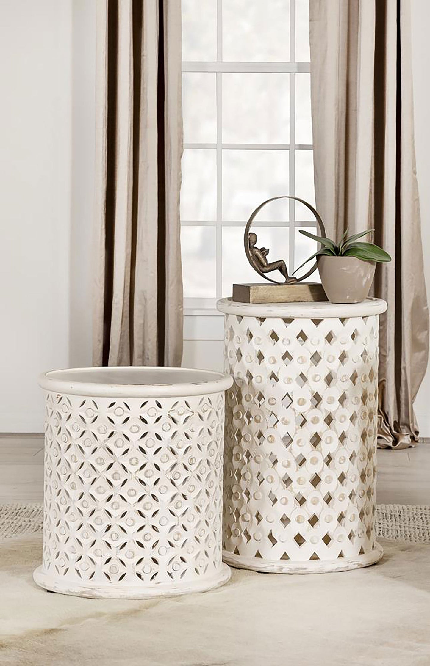 Krish 18-inch Round Accent Table White Washed