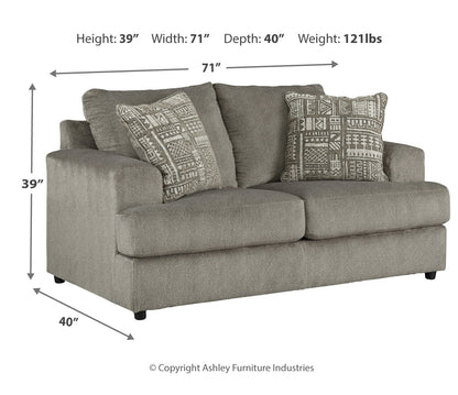 Soletren Loveseat