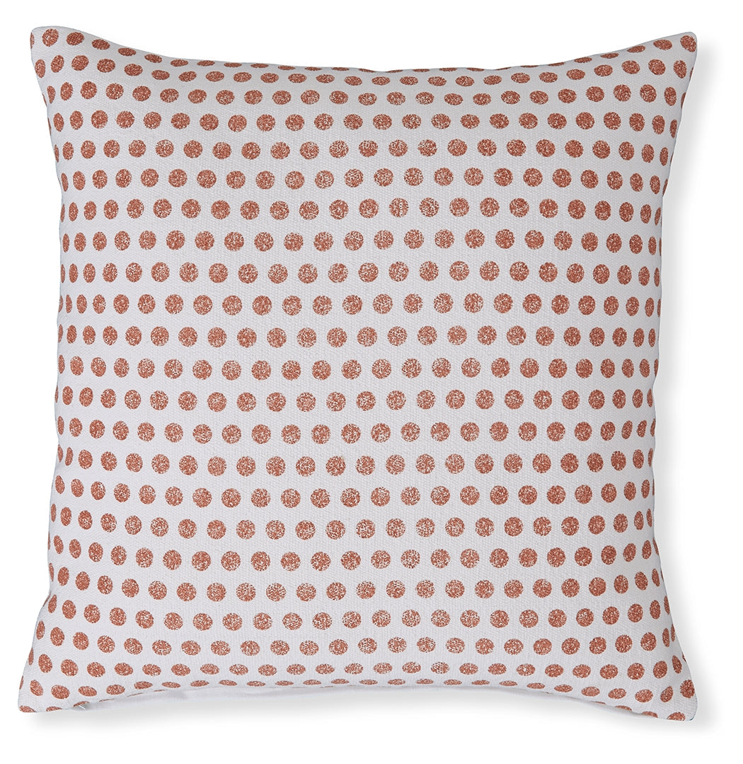 Monique Pillow