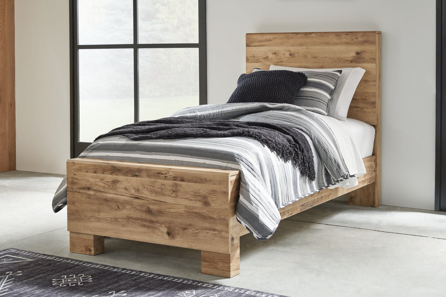 Hyanna Twin Panel Bed