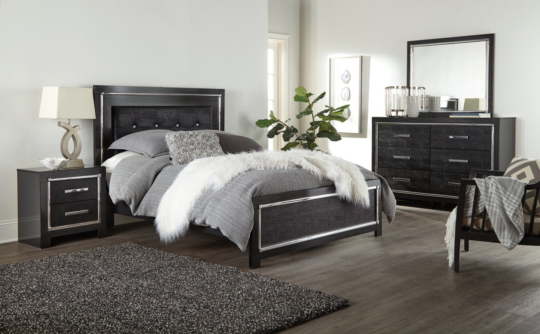 Kaydell Queen Upholstered Panel Bed with Dresser I