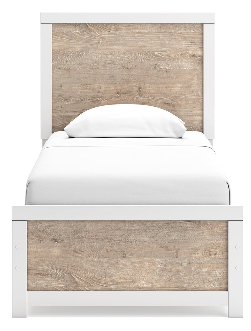 Charbitt White Panel Bedroom Set