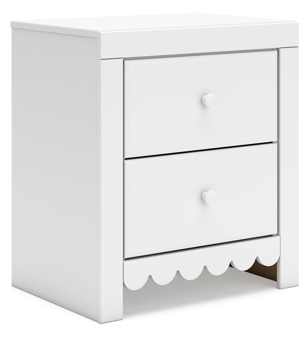 Mollviney White Panel Bedroom Set