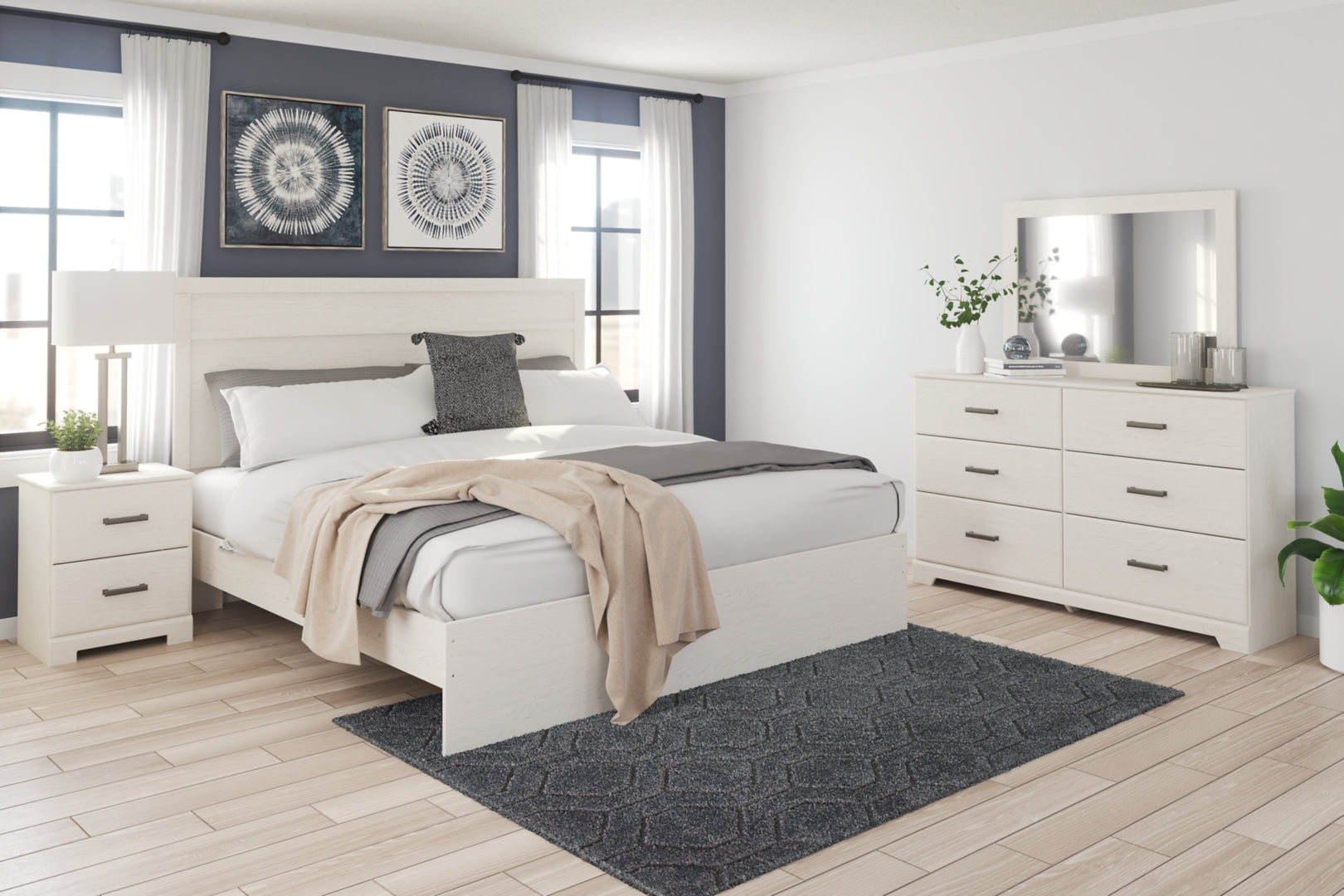 Stelsie Panel Bed