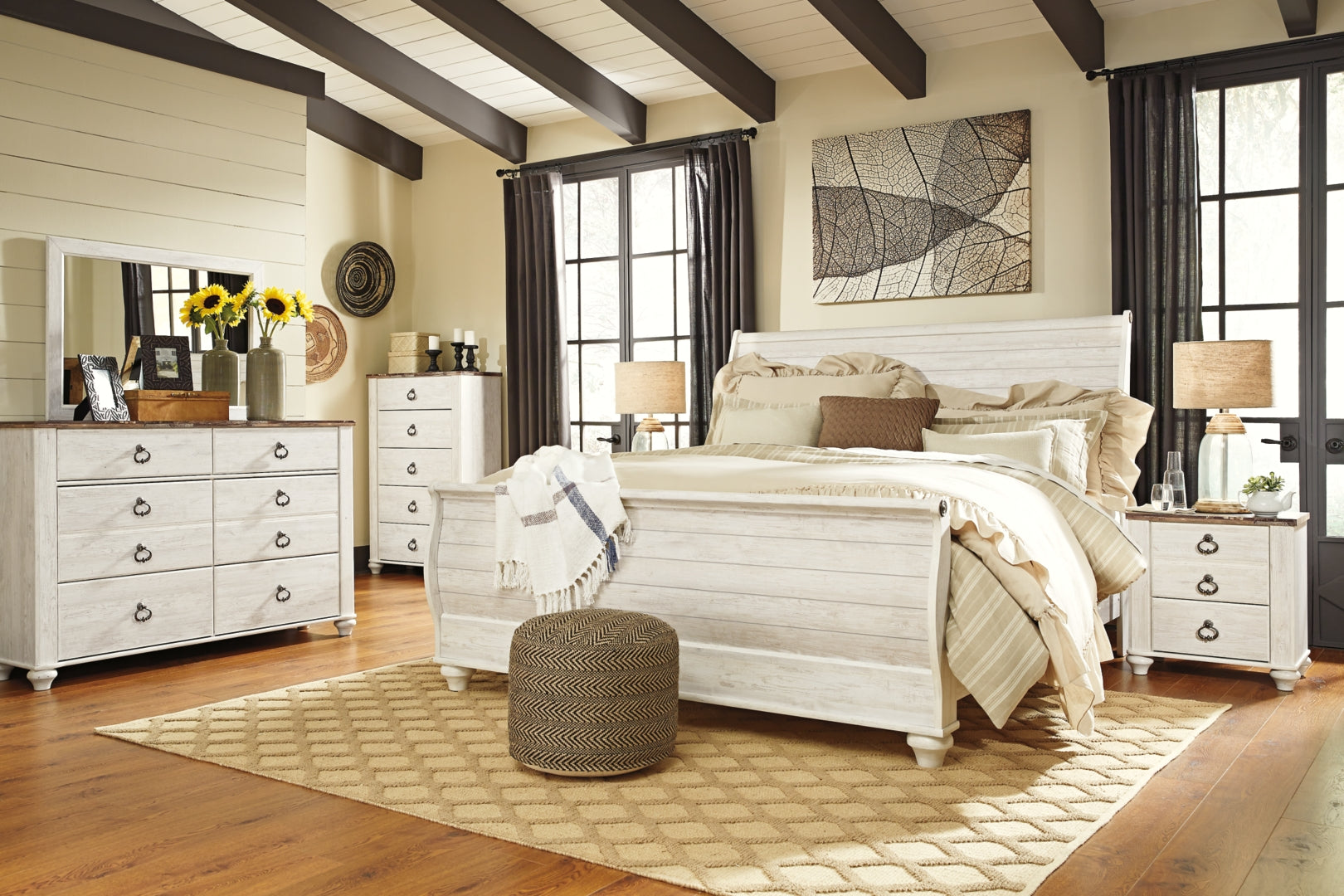 Willowton Panel Bed