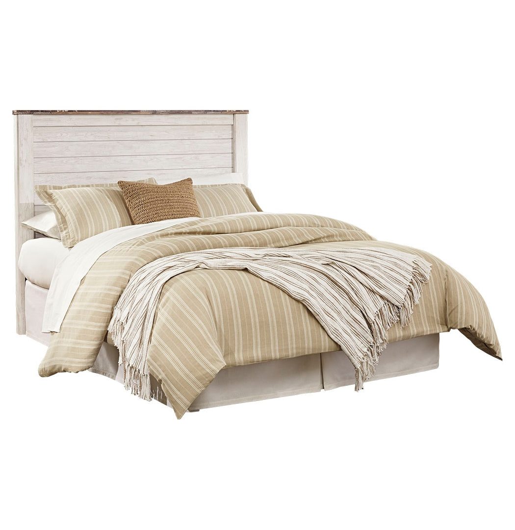 Willowton Beige Panel Bedroom Set