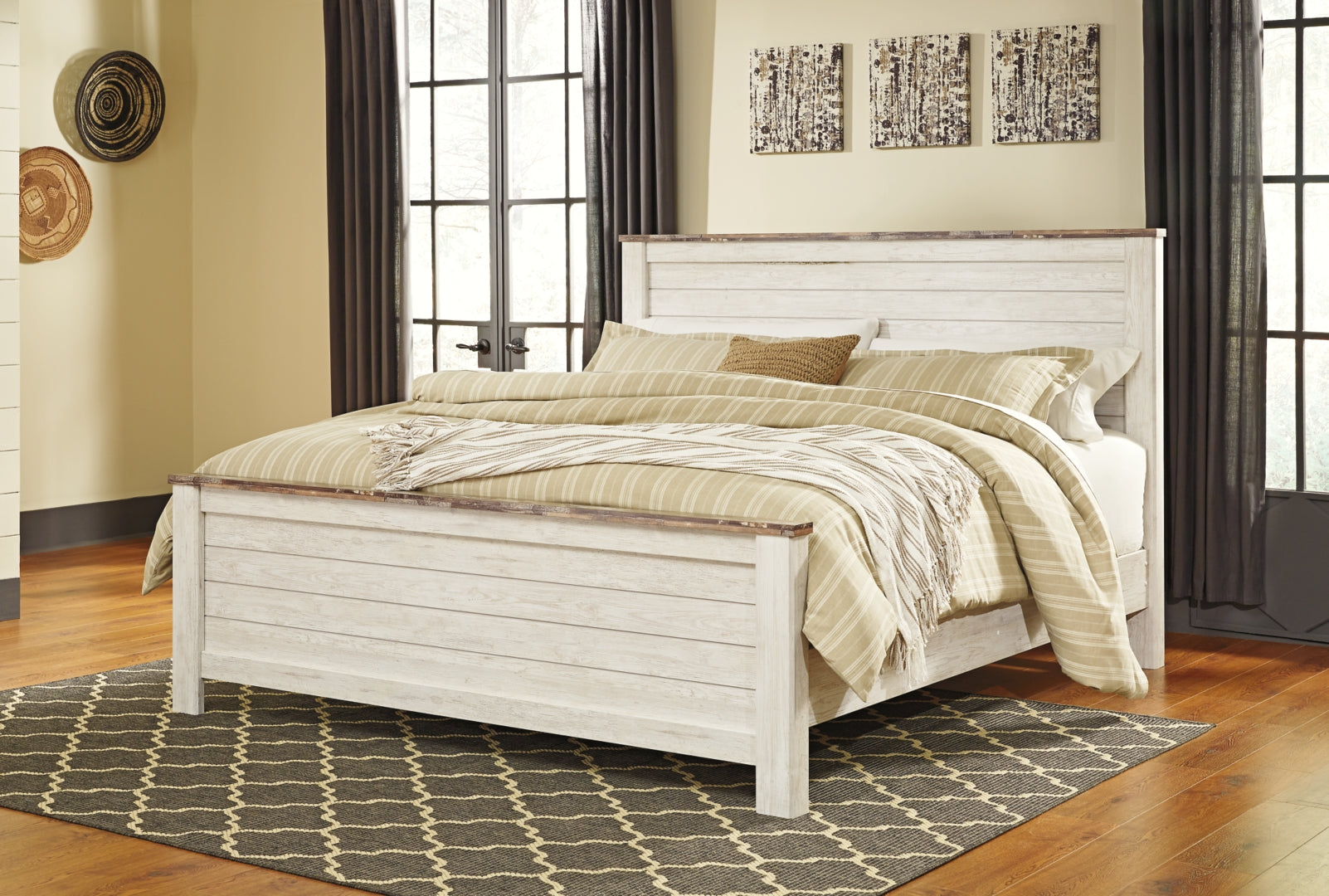 Willowton Beige Panel Bedroom Set