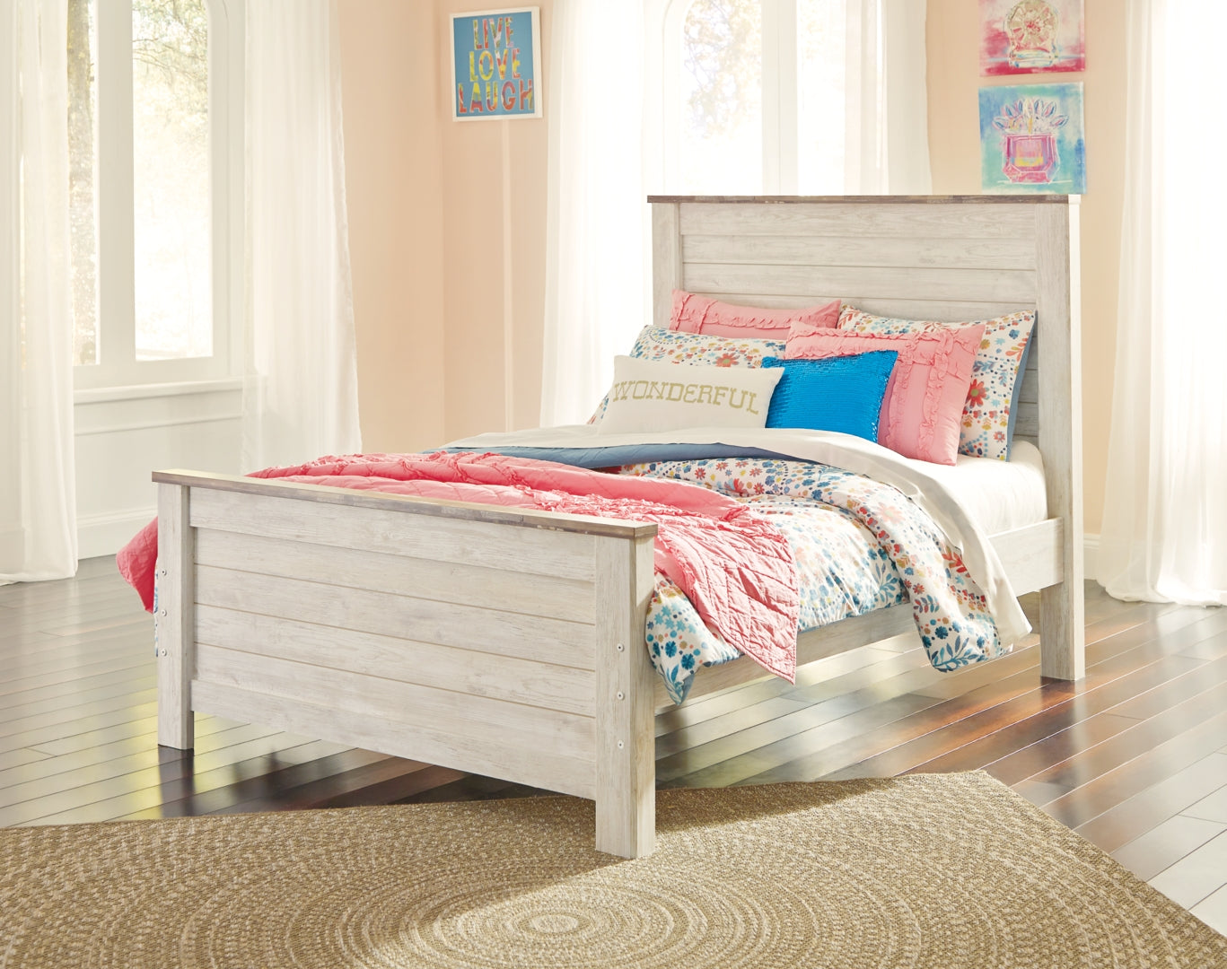 Willowton Beige Panel Bedroom Set