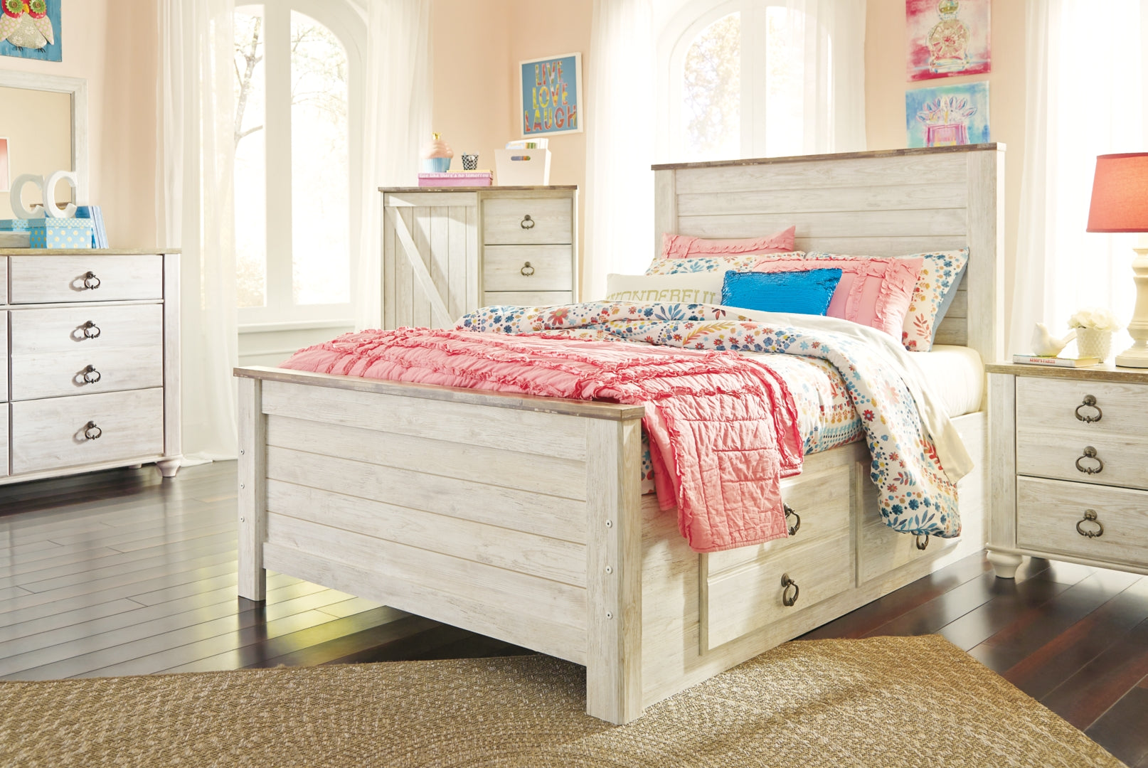 Willowton Panel Bed