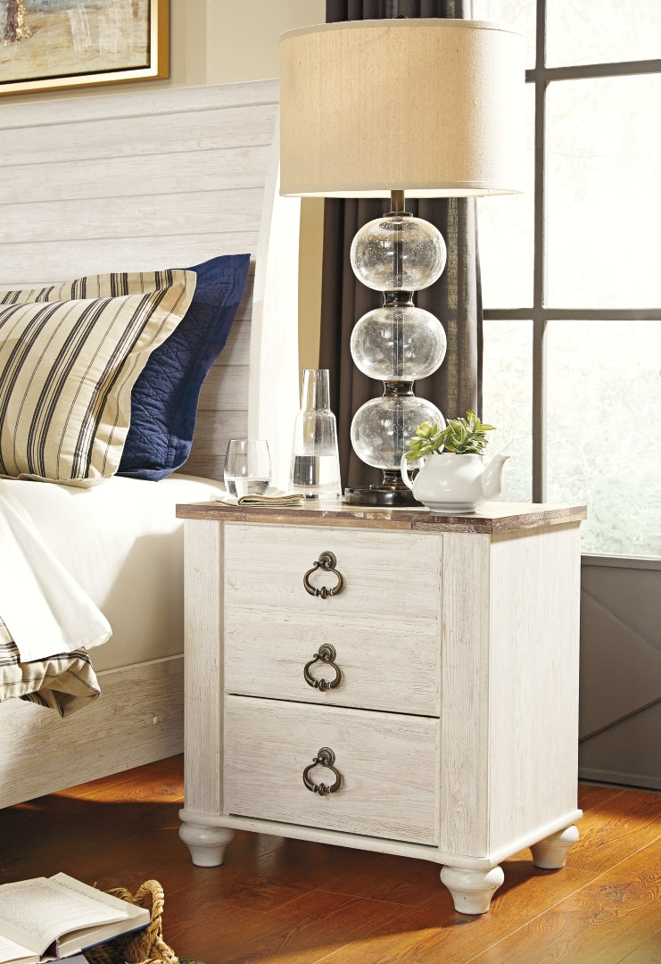 Willowton Beige Panel Bedroom Set