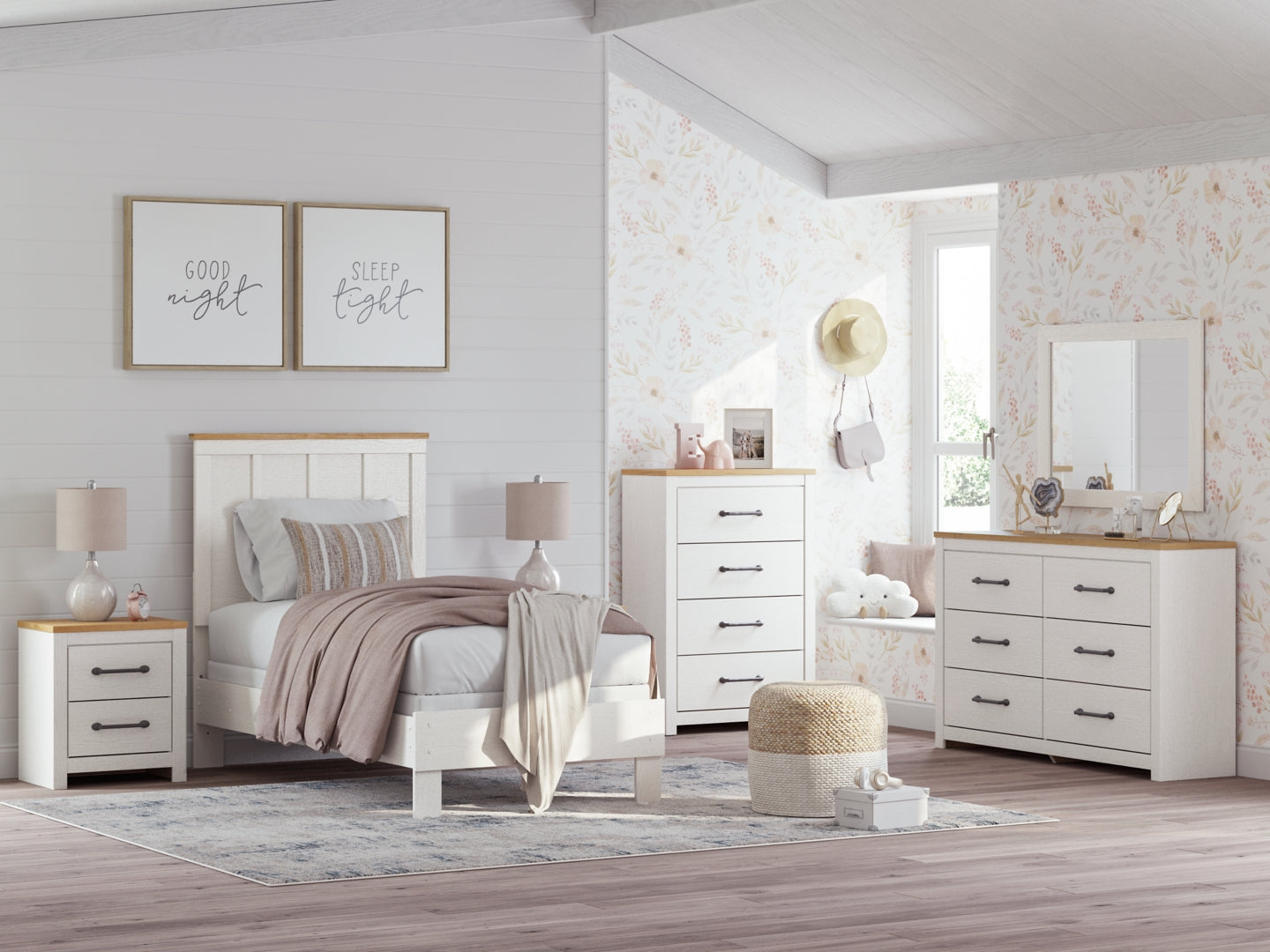 Linnocreek White Panel Bedroom Set