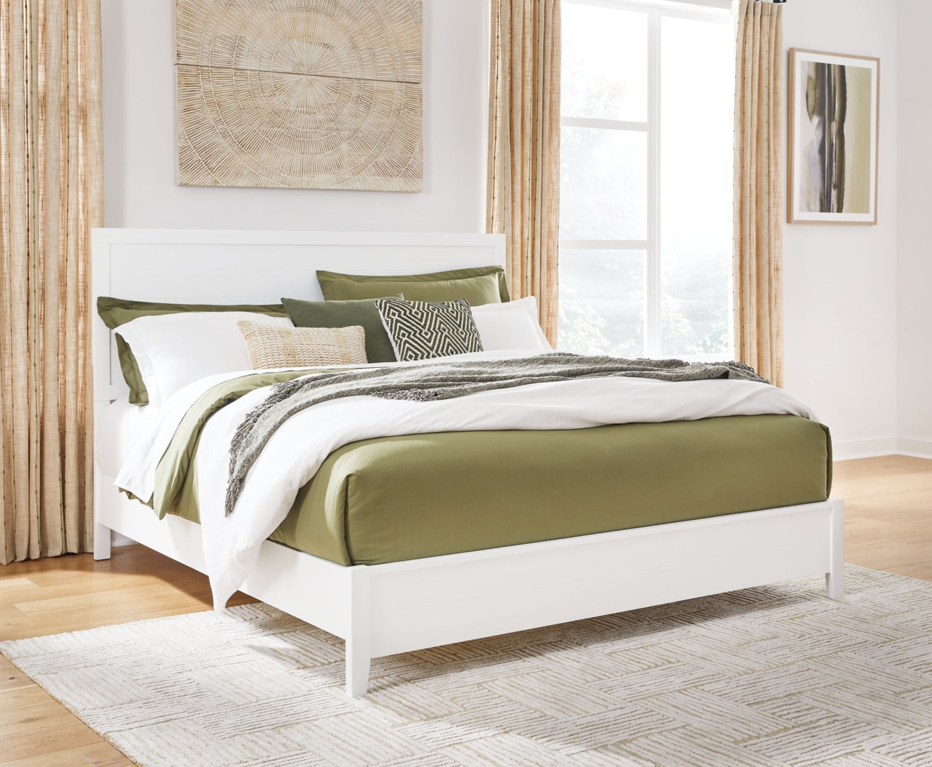 Binterglen Queen Panel Bed