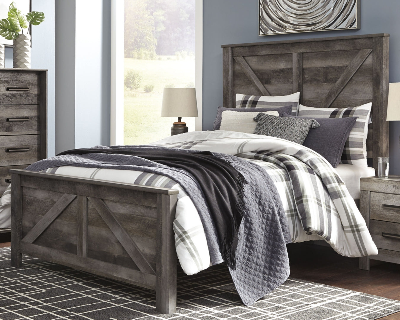 Wynnlow Grey Crossbuck Panel Bedroom Set