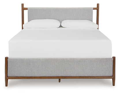 Lyncott Upholstered Bed