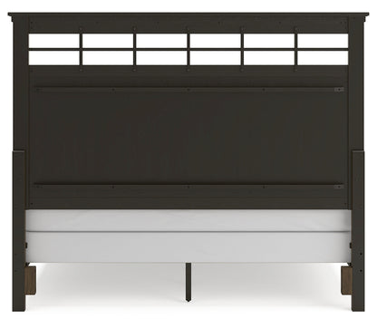 Shawbeck Panel Bed