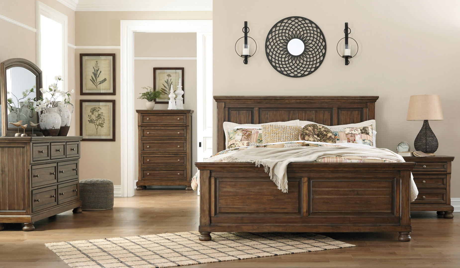 Flynnter Brown Panel Bedroom Set