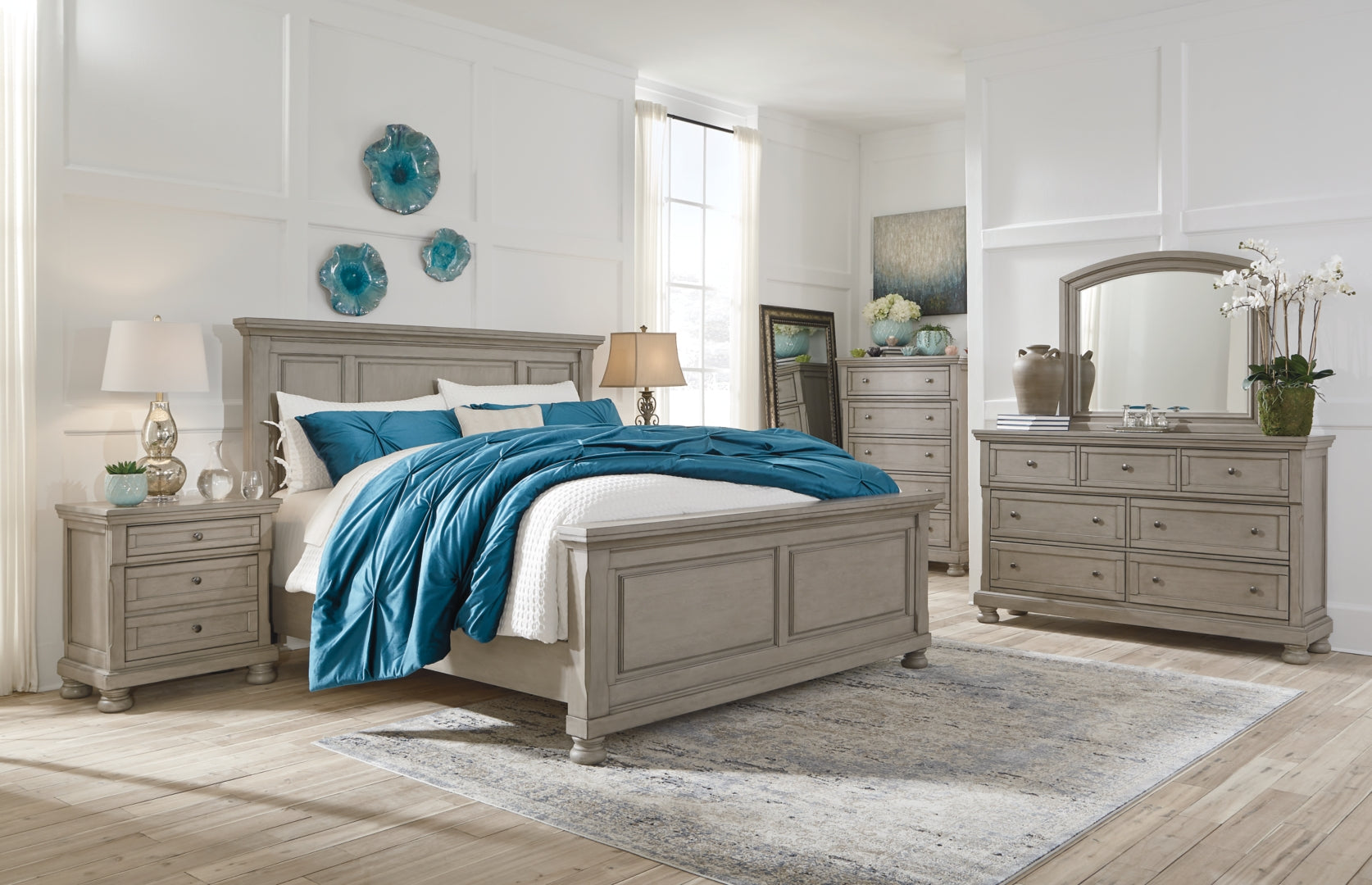 Lettner Brown Panel Bedroom Set