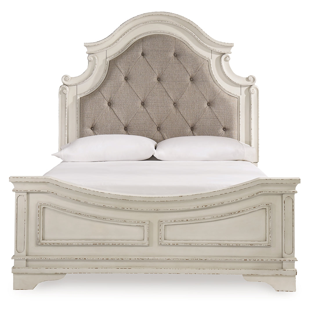 Realyn Upholstered Panel Bed