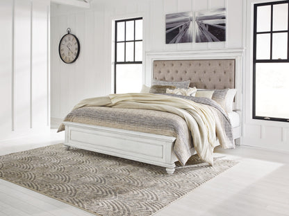 Kanwyn Panel Bed