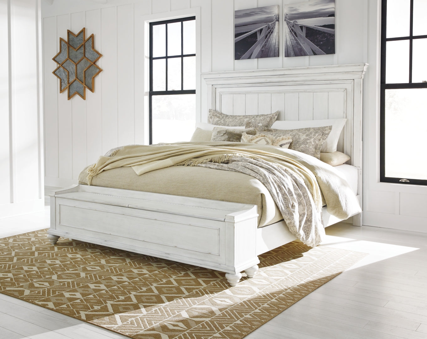 Kanwyn Queen Panel Bed with Storage Bench