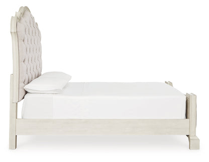 Arlendyne Upholstered Bed