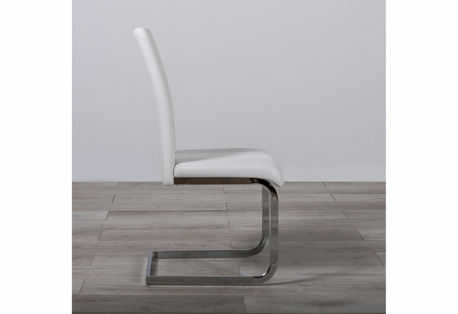 D915 White Dining Chair