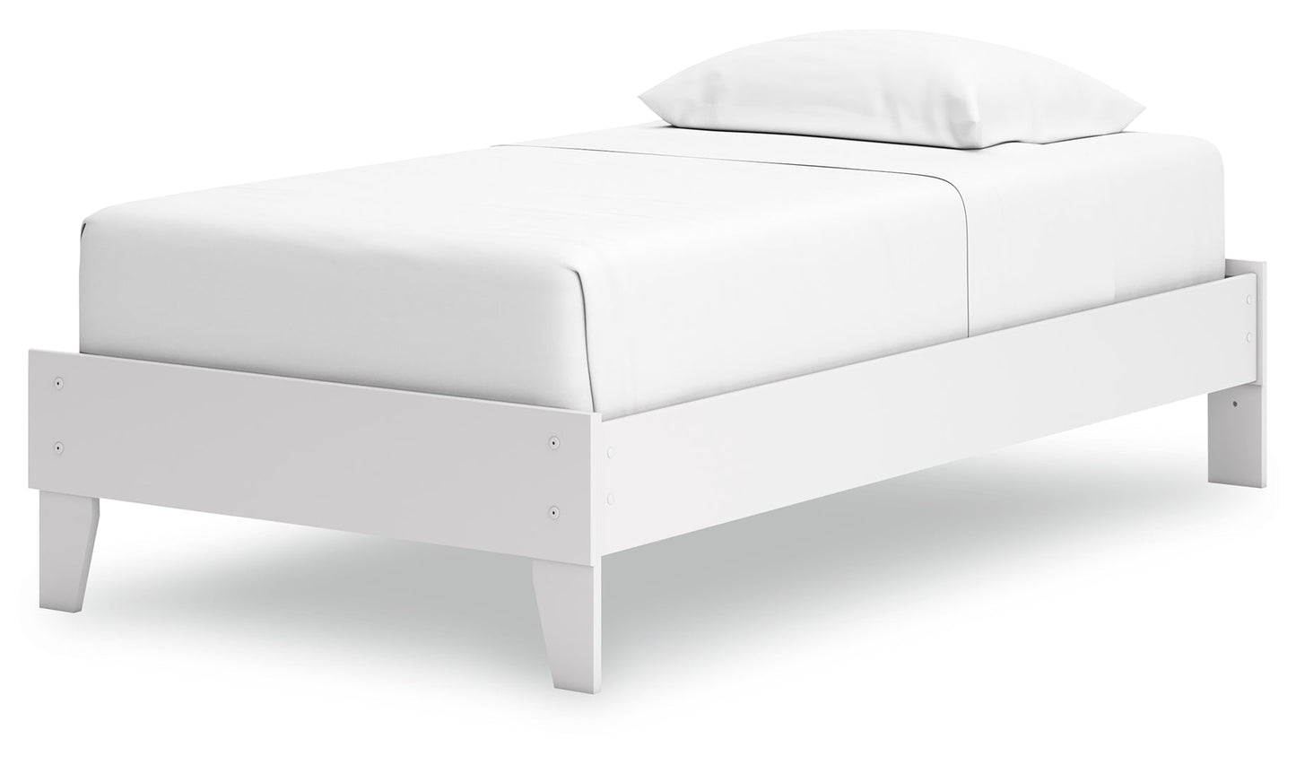 Hallityn Panel Platform Bed