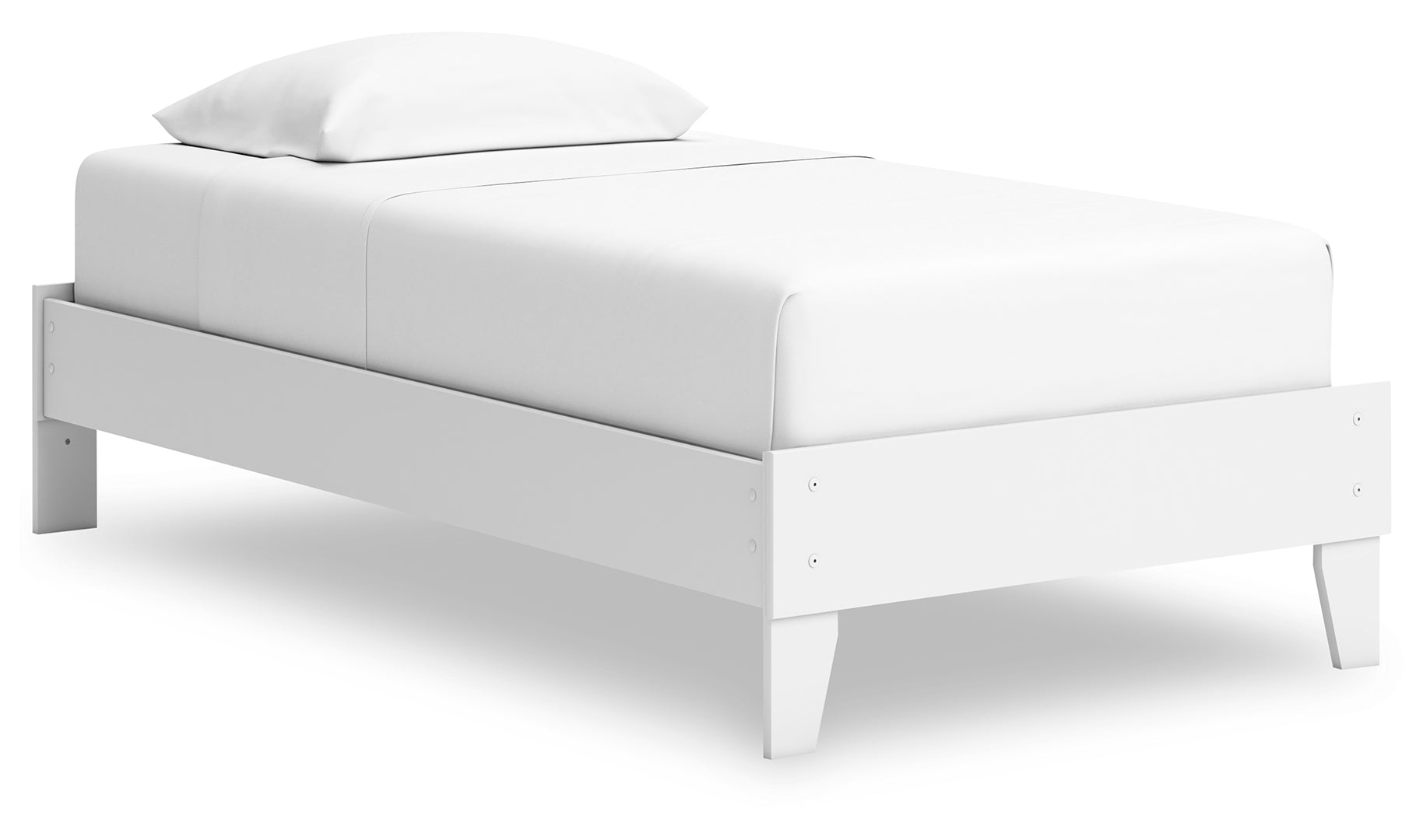 Hallityn White Platform Bedroom Set