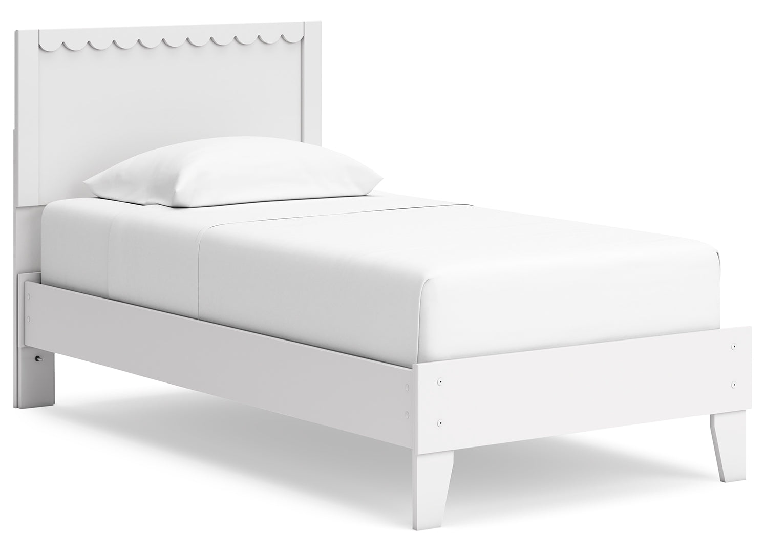 Hallityn White Platform Bedroom Set