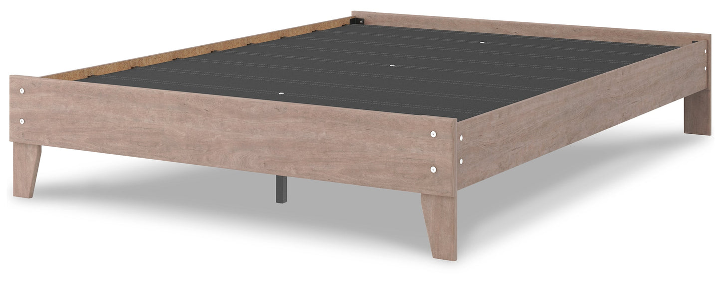 Flannia Queen Platform Bed