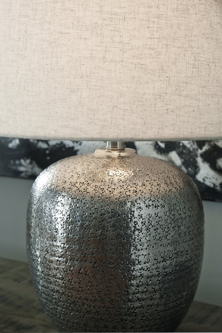 Madney Metal Table Lamp (1/CN)