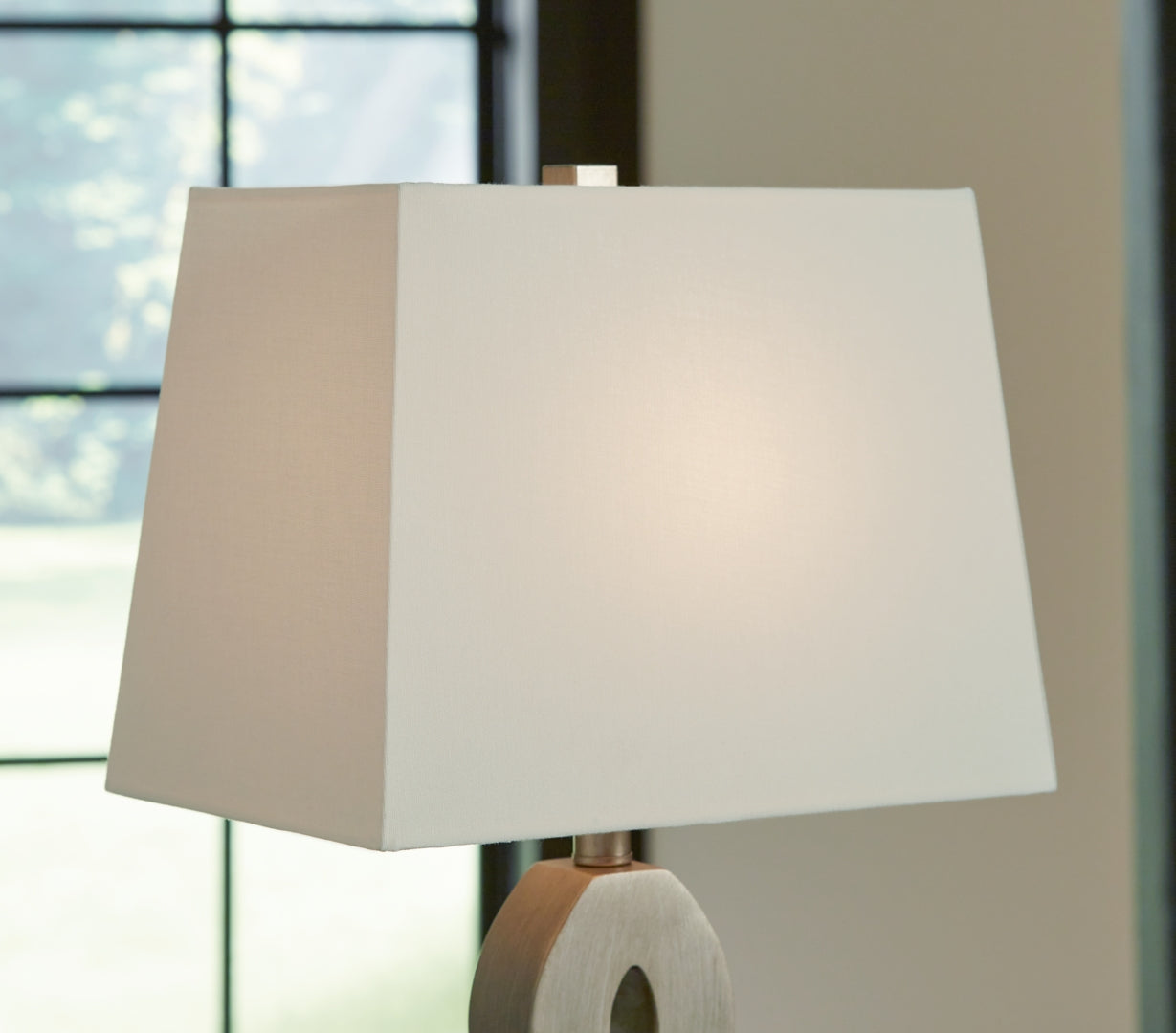 Donancy Poly Table Lamp (2/CN)