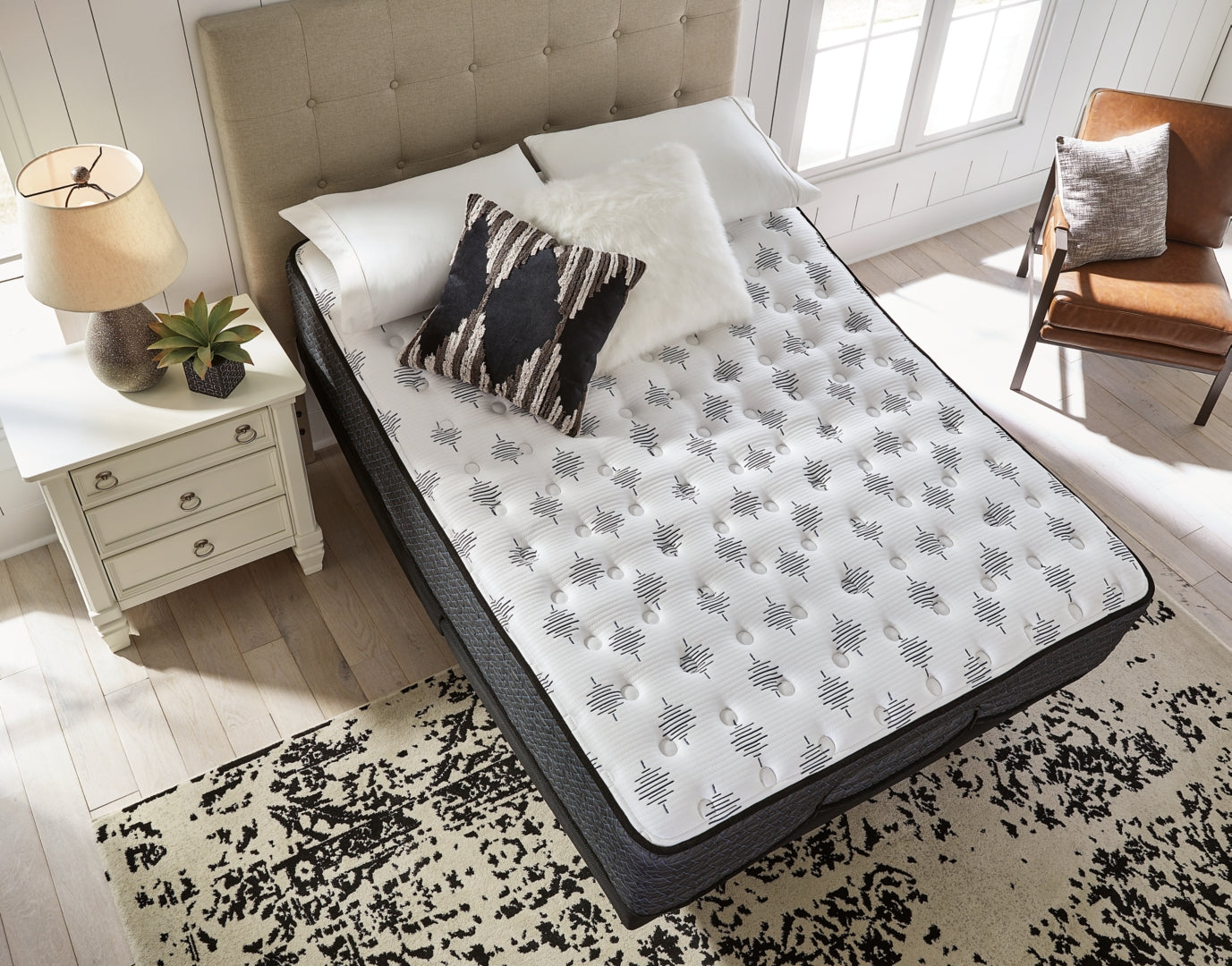 Ultra Luxury Firm Tight Top with Memory Foam Mattress