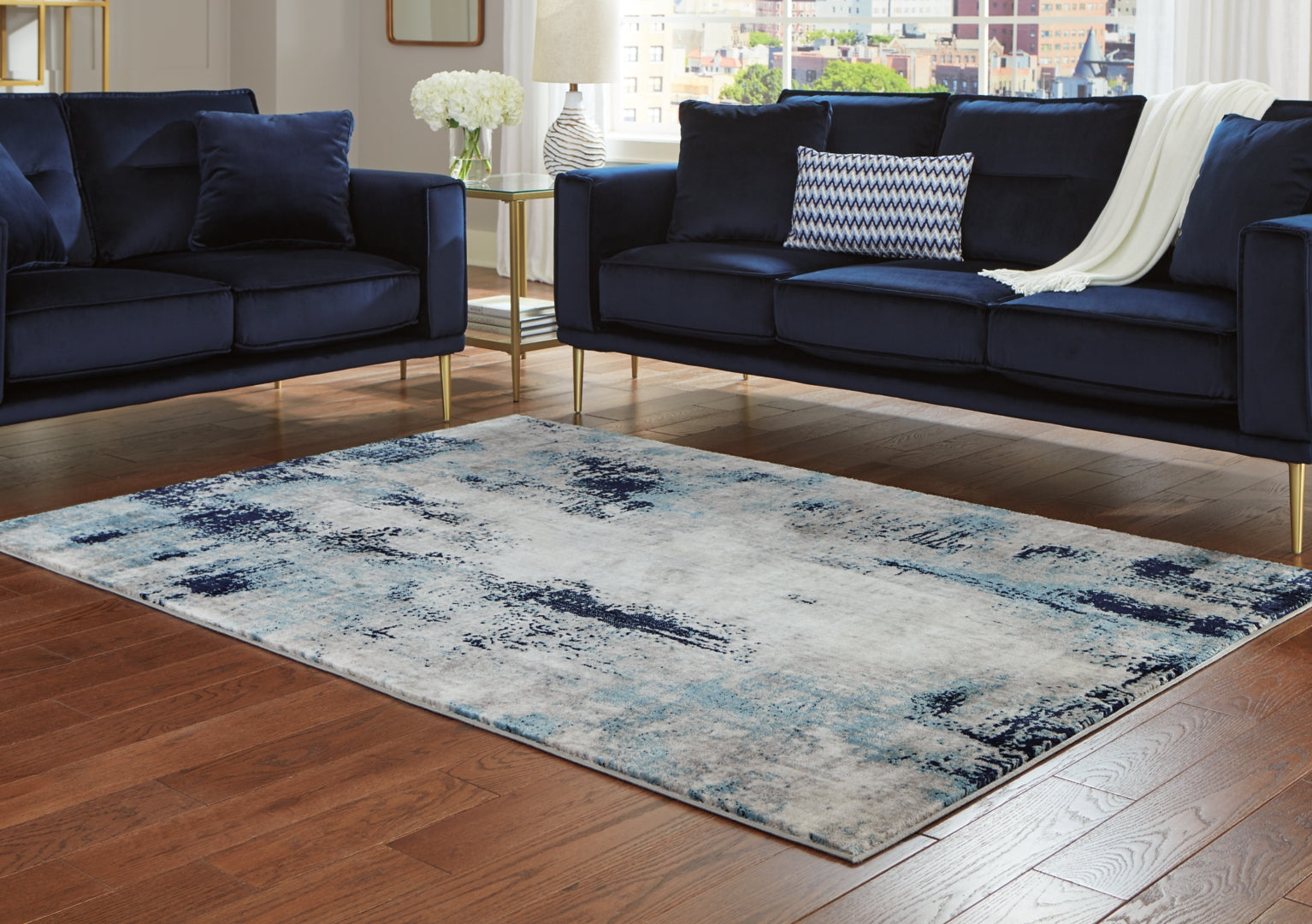 Leonelle Large Rug