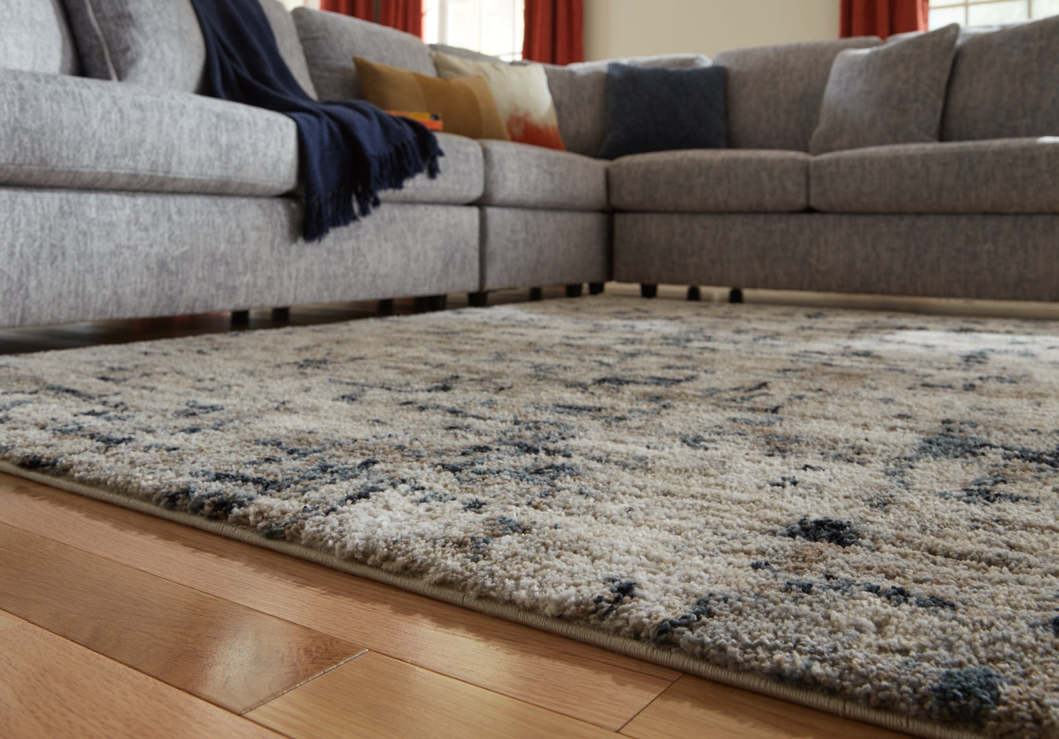 Mansville Large Rug