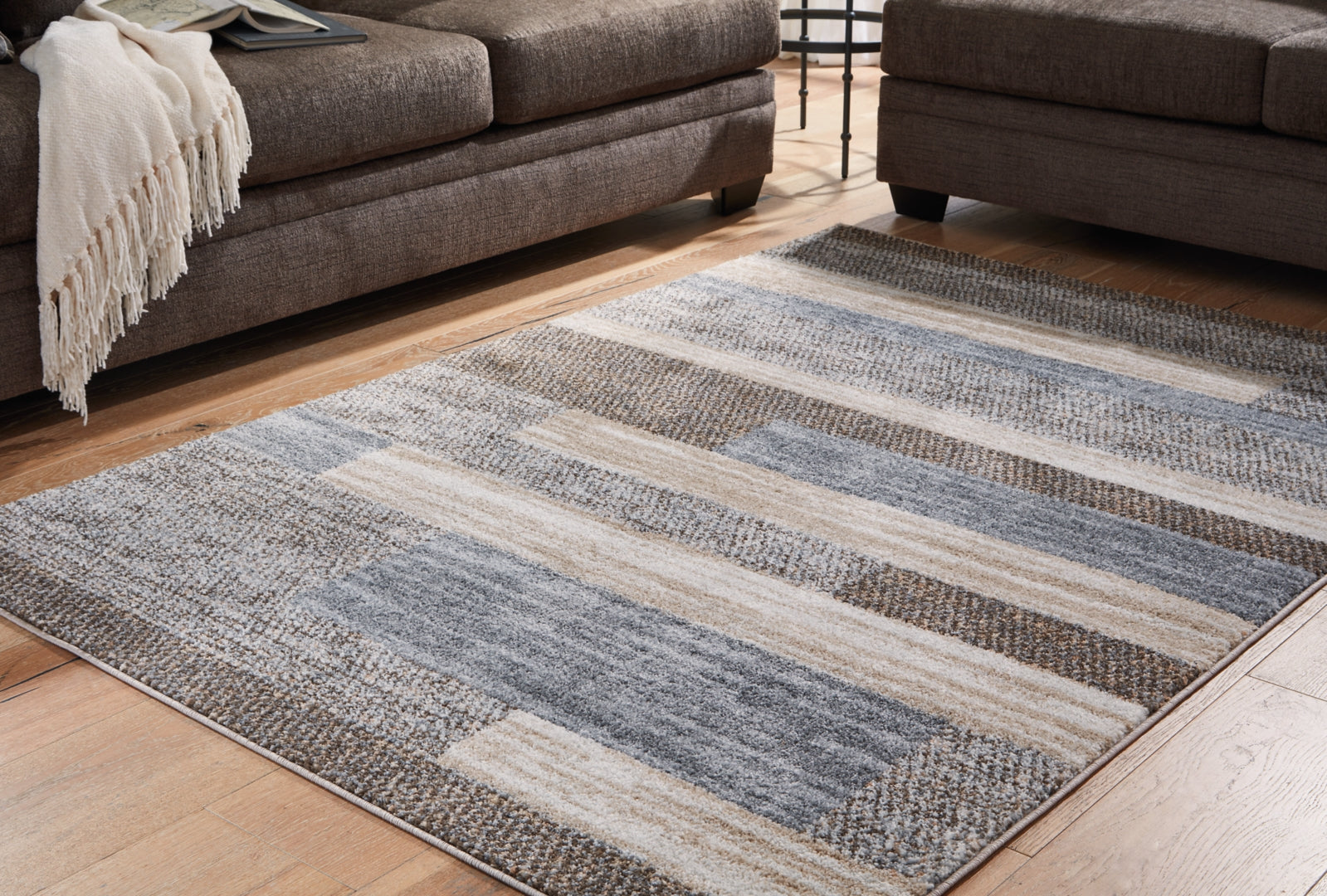 Sethburn Large Rug