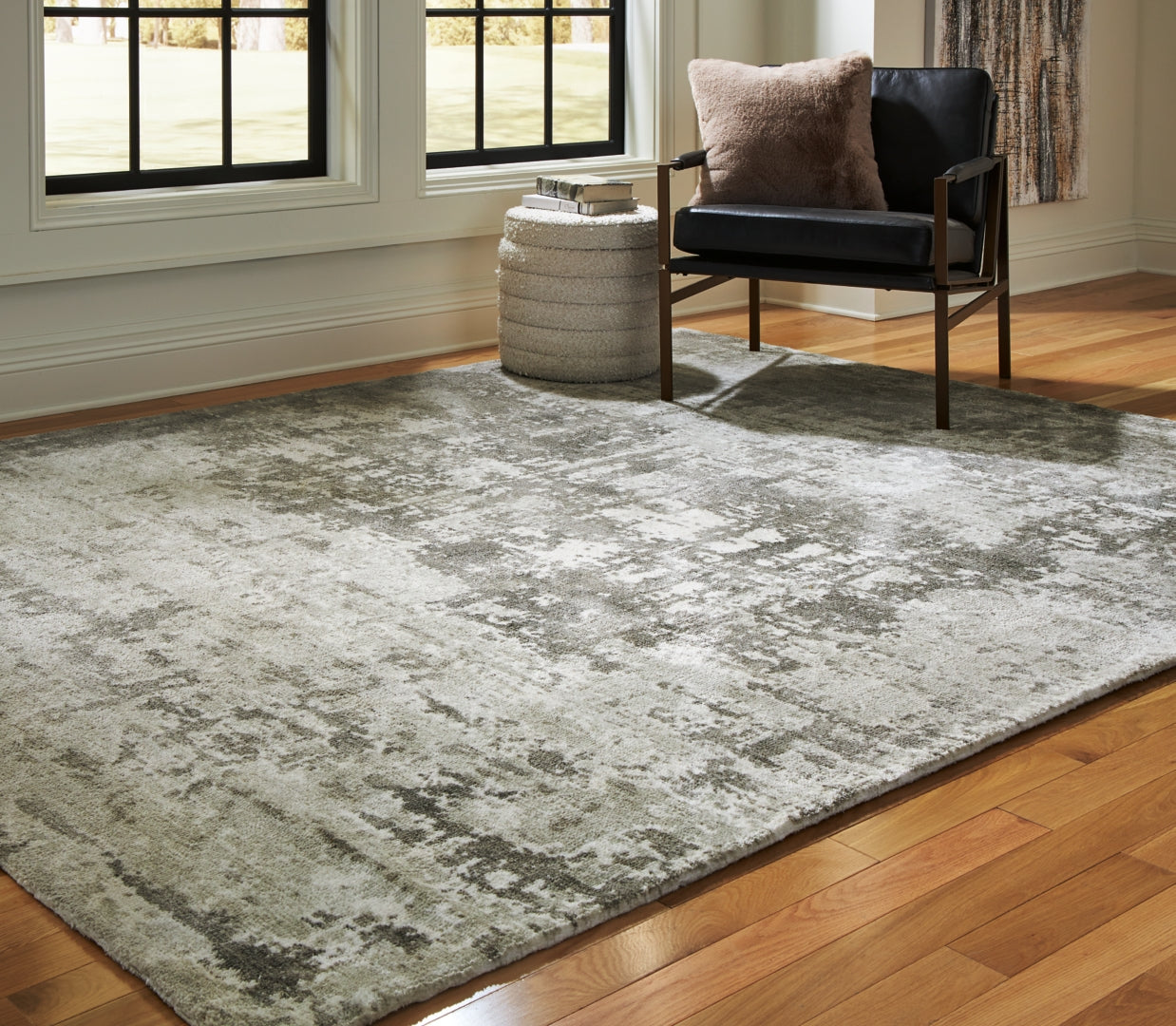 Valmontic Large Rug